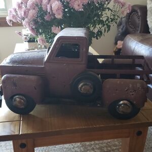 Decorative Metal Truck
